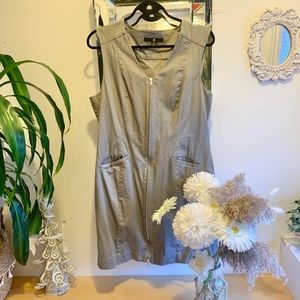 Zippered dress or long blazer